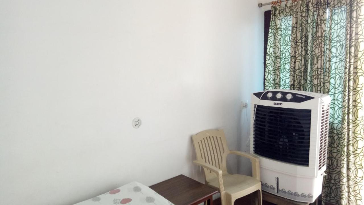 Ishan Paying Guest House Varanasi Ngoại thất bức ảnh
