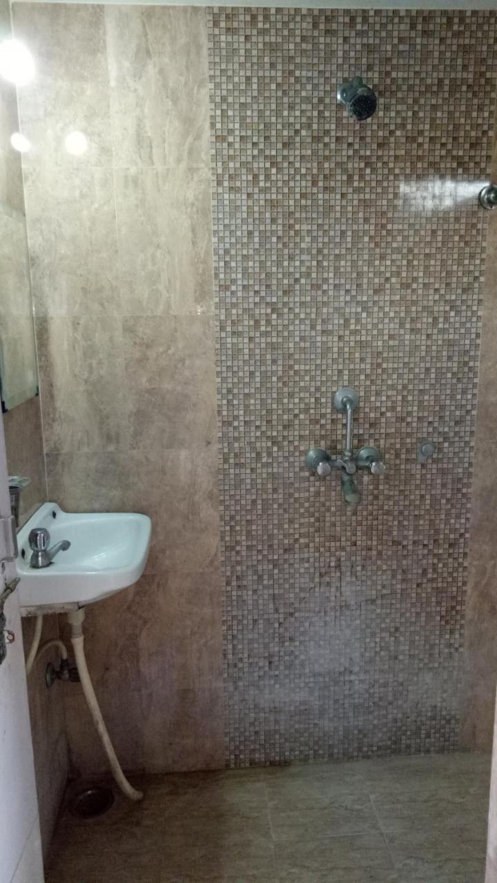 Ishan Paying Guest House Varanasi Ngoại thất bức ảnh