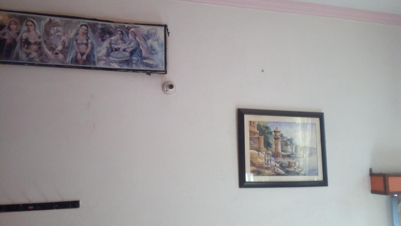 Ishan Paying Guest House Varanasi Ngoại thất bức ảnh