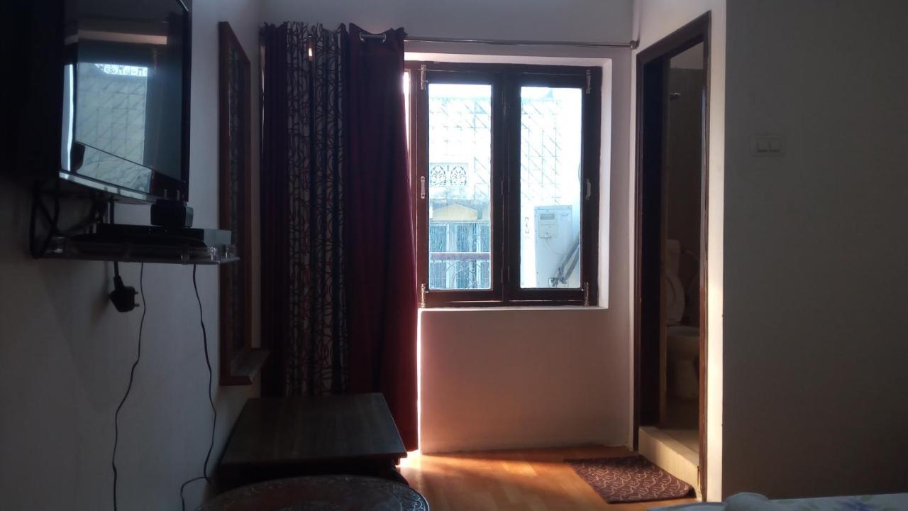 Ishan Paying Guest House Varanasi Ngoại thất bức ảnh
