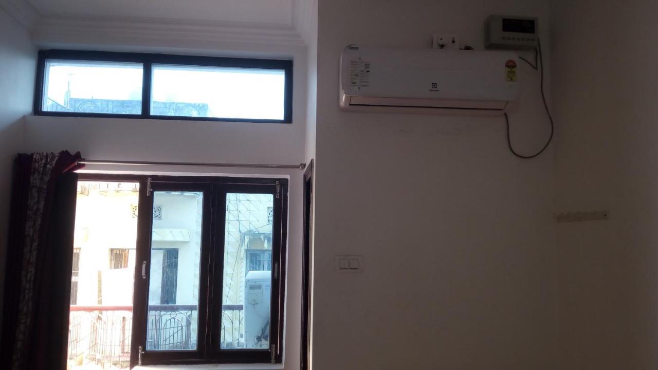 Ishan Paying Guest House Varanasi Ngoại thất bức ảnh