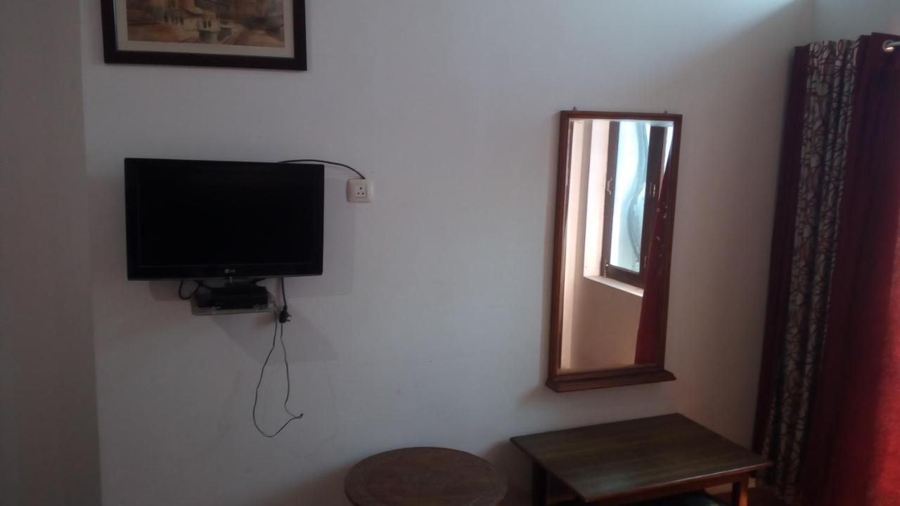 Ishan Paying Guest House Varanasi Ngoại thất bức ảnh