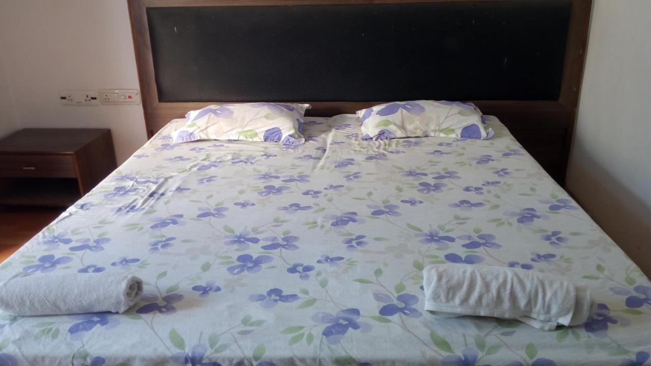 Ishan Paying Guest House Varanasi Ngoại thất bức ảnh