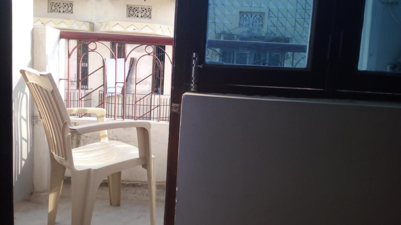 Ishan Paying Guest House Varanasi Ngoại thất bức ảnh